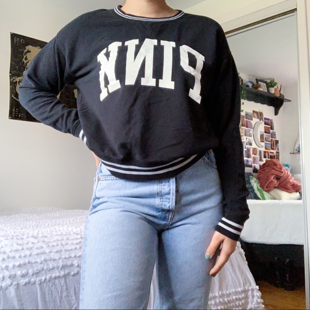 PINK crew neck sweatshirt